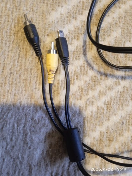 Шнур аудіо/ відео Canon