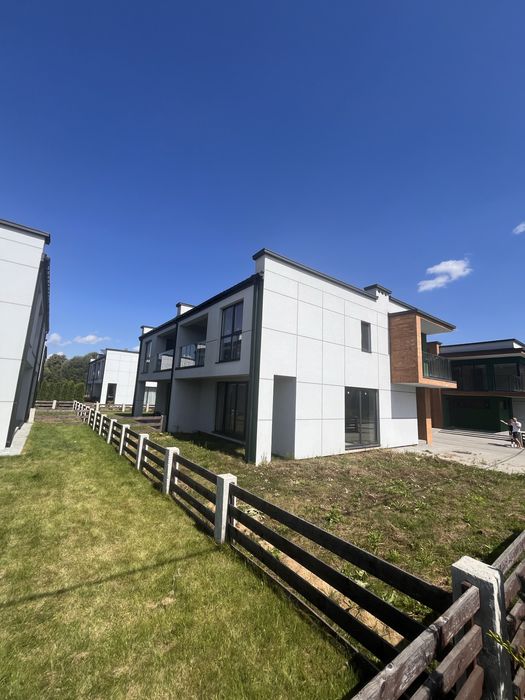 Продаж котеджу с.Зубра вул Івана Франка 23 ЖК Капітель