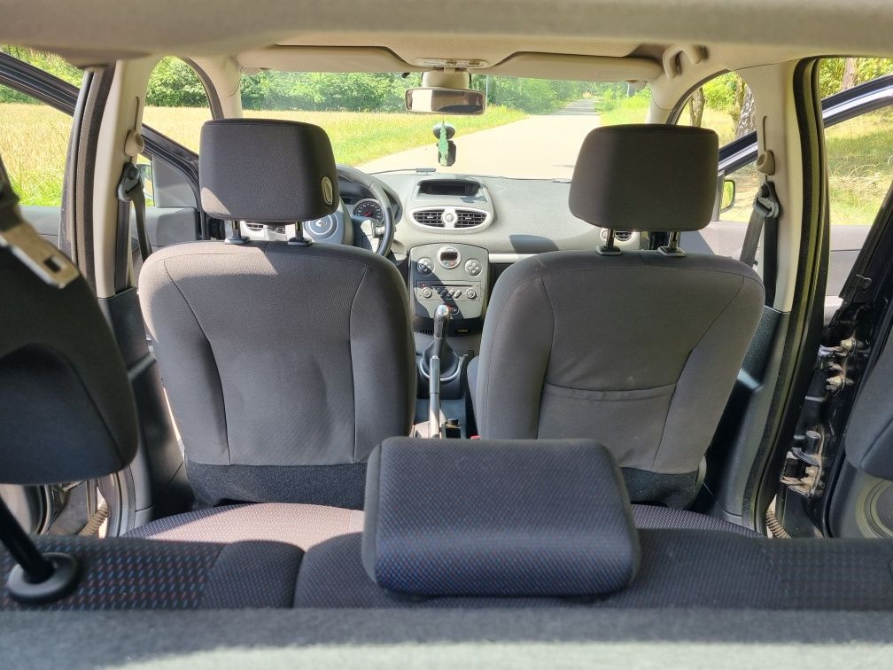 Renault Clio 1.6 benzyna klimatronik podsw. zakrętów