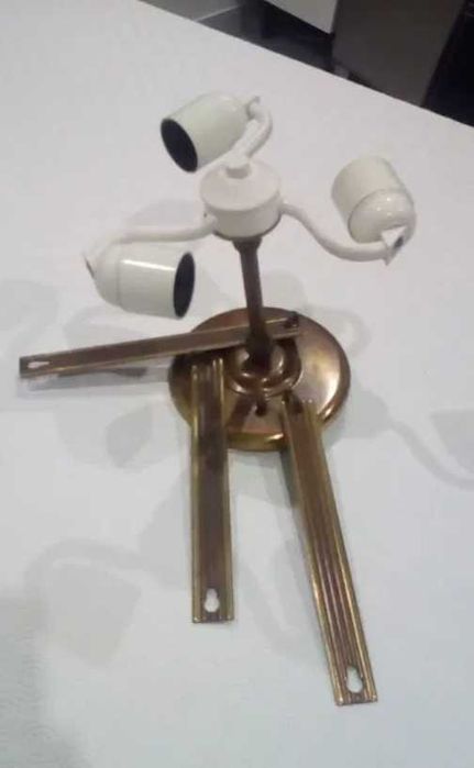 Candeeiro de teto, em vidro murano - Muito elegante e discreto!