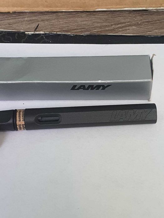 Pióro  wieczne  Lamy Umbra