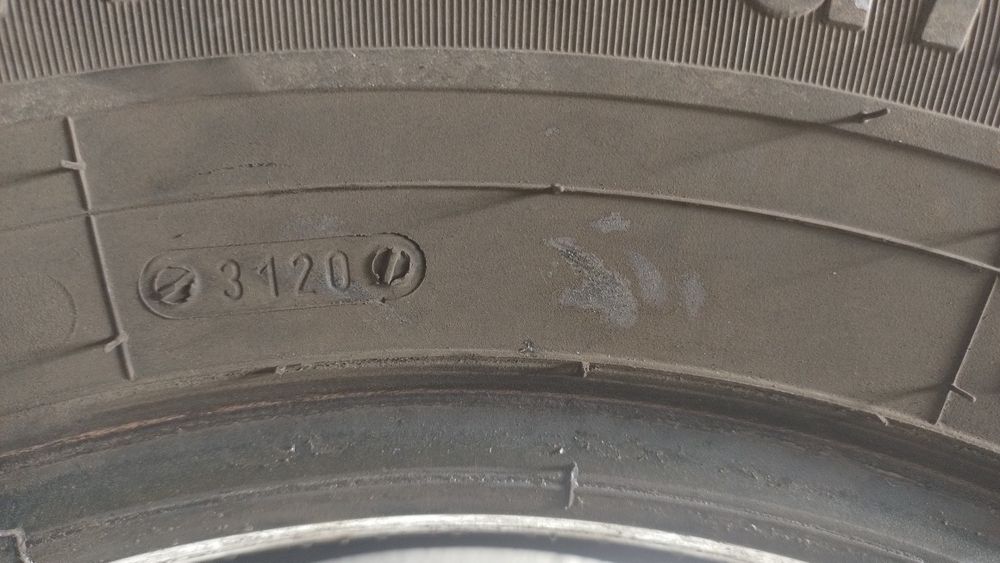 Opony Zimowe Kormoran 215/75 r16 C do busa 4szt