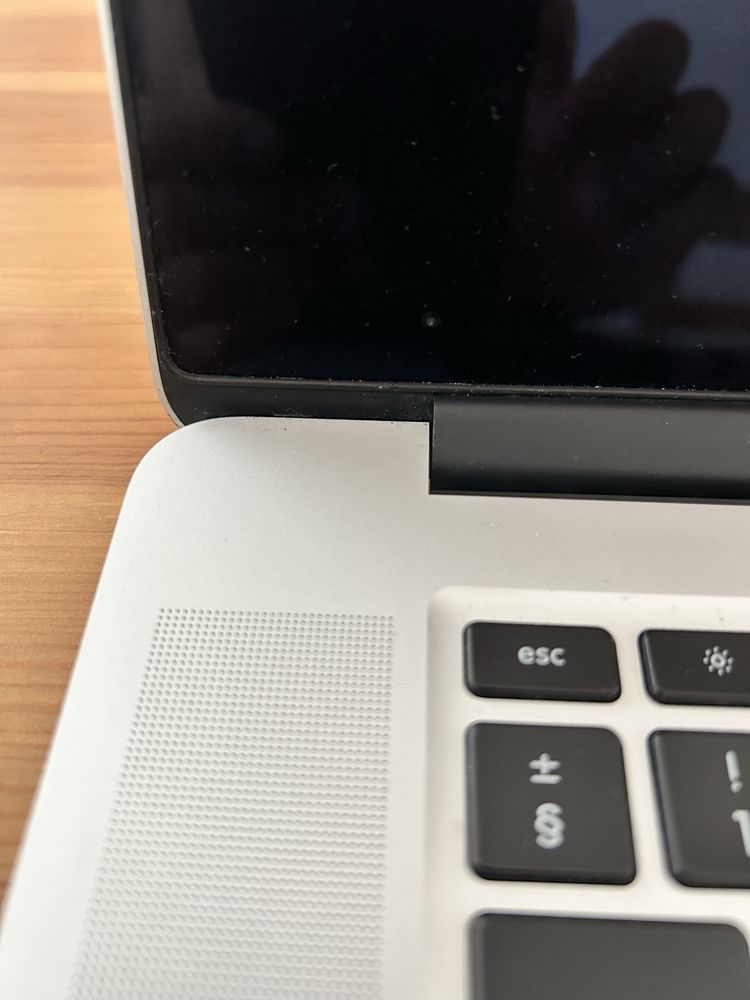 MacBook Pro 15” (2013) – 256GB SSD / 16GB RAM