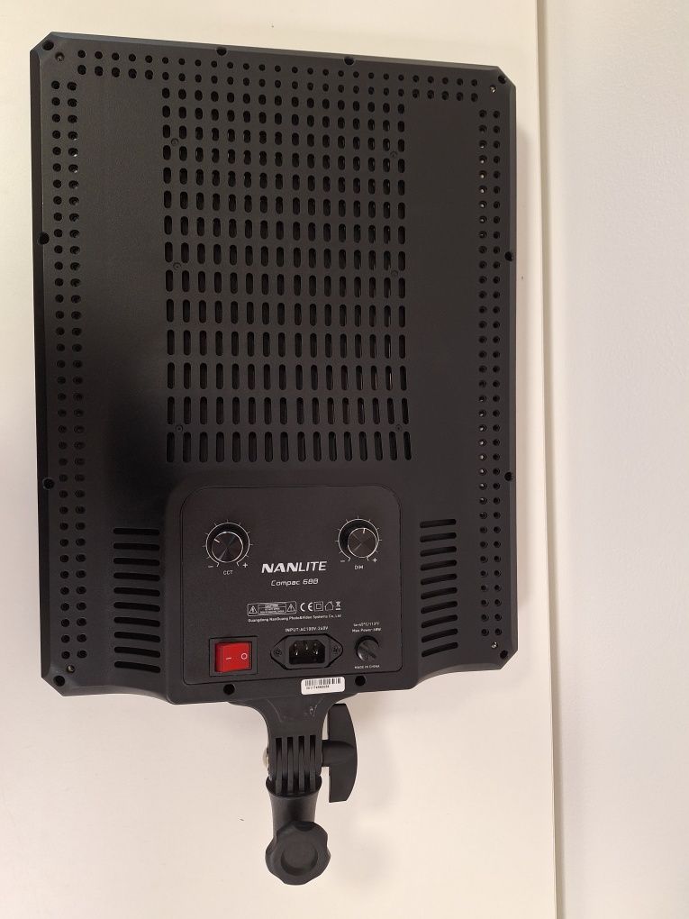 Nanlite compac 68B