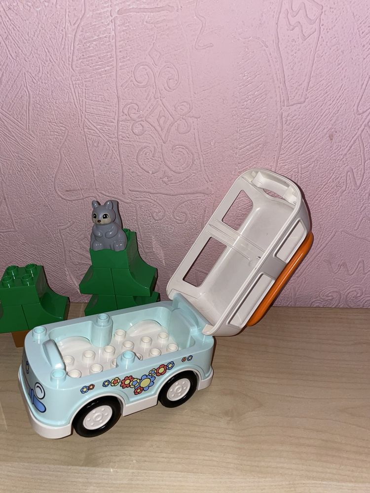 Лего Lego Duplo Семейное приключение на микроавтобусе 10946