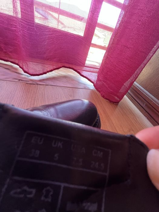 Botas Gant - Mulher          Ótimas para usar em dias chuvosos.