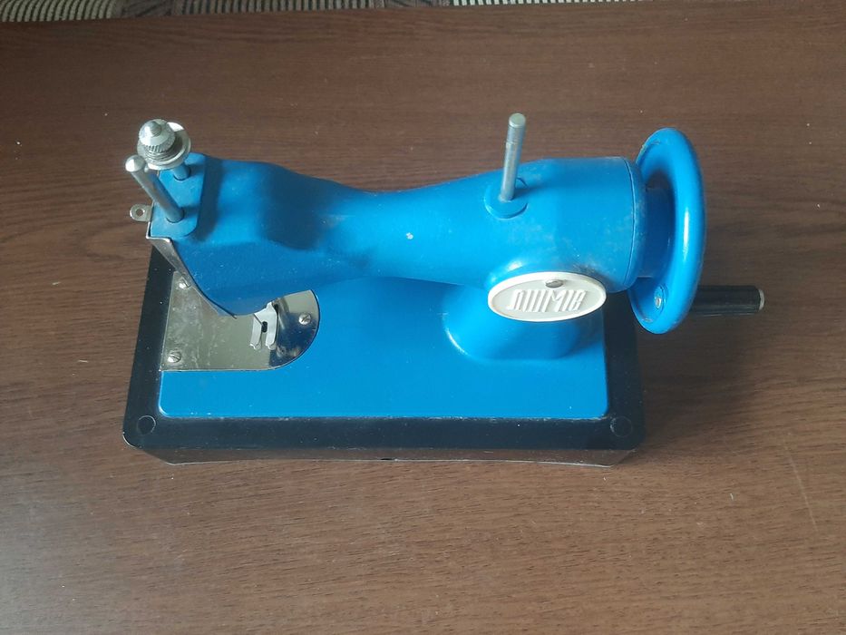 ДШМ 1В дитяча швейна машинка нова