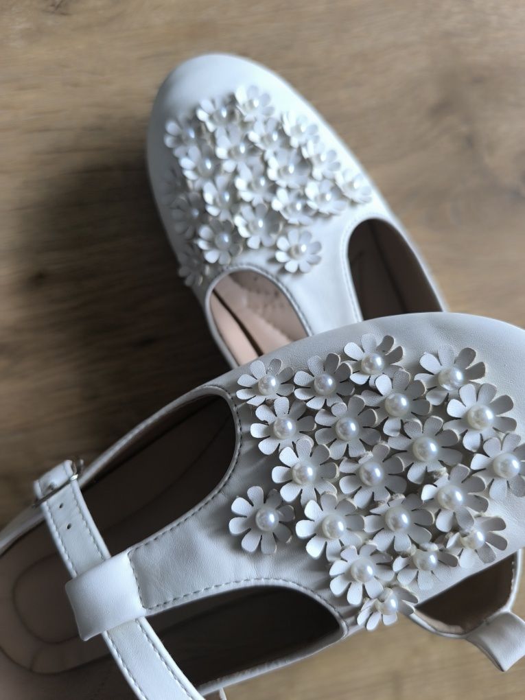 Baleriny buty Reserved 35 komunia baletki