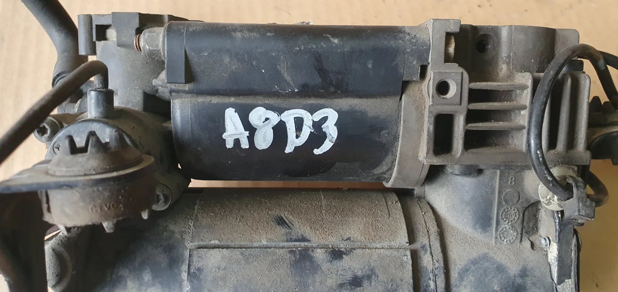 Kompresor zawieszenia sprężarka Audi A8 D3 4E0616005G