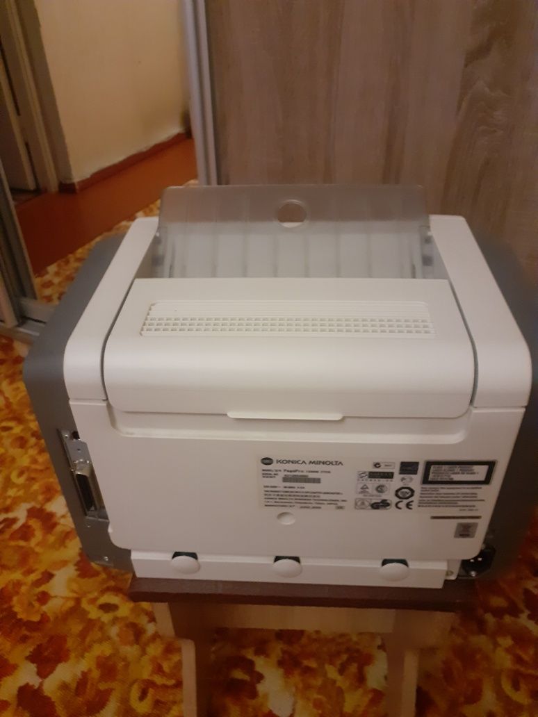 Прінтер, konica minolta page pro 1550, під відновлення.