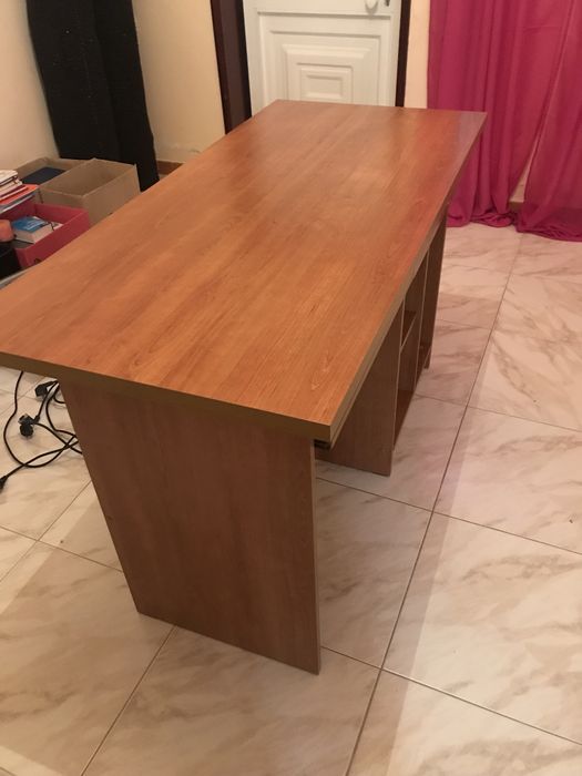 Vendo secretária madeira como nova