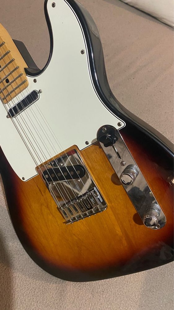 * Vendo Fender Telecaster Mexicana