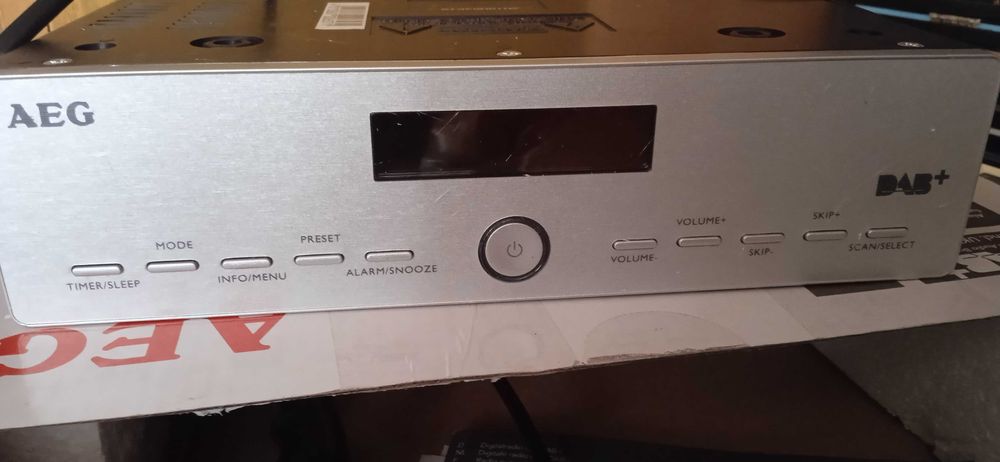 Підвісне кухонне радіо AEG KRC4368