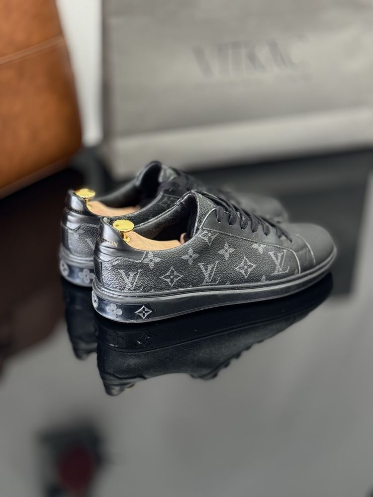 Buty Louis Vuitton / LV / rozmiar 41 / trampki