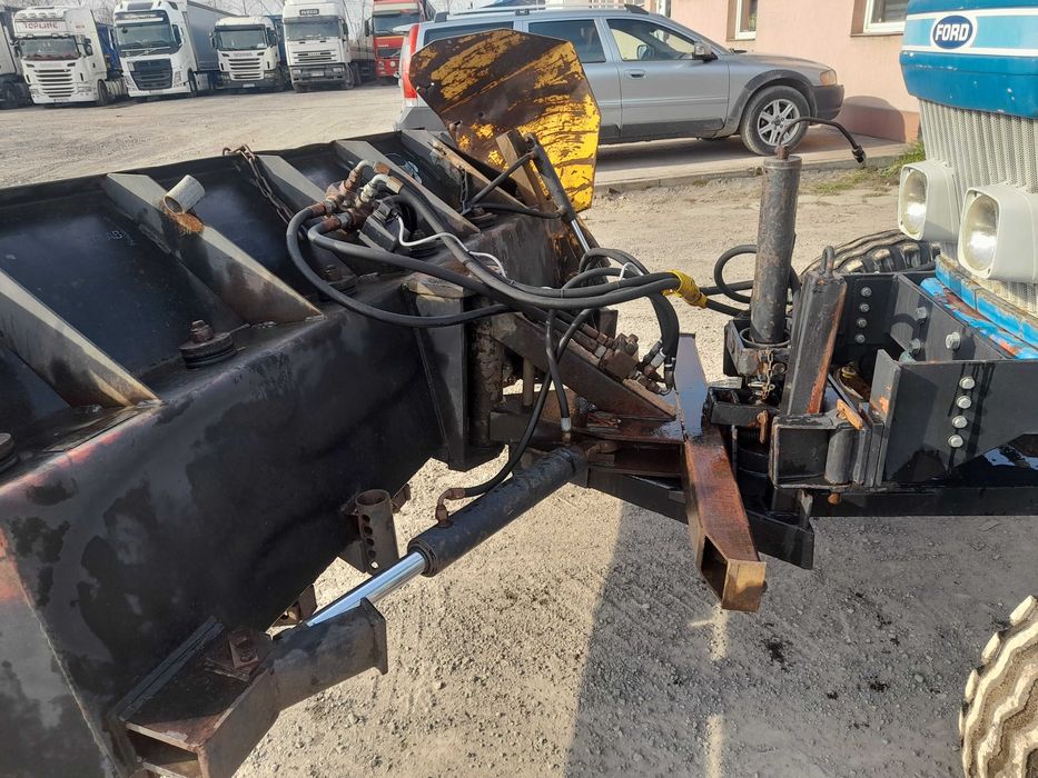 spychacz plug sniezny,niwelator terenu rowniarka