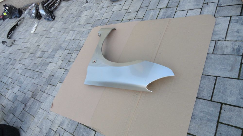 Błotnik Peugeot 307 Lewy Srebrny Oryginalny kolor ETSC