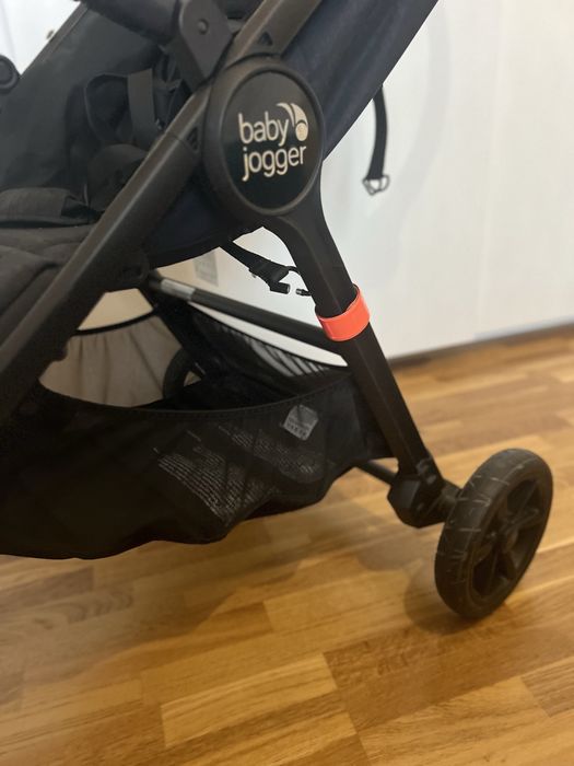 Wozek spacerowy baby jogger city mini GT2