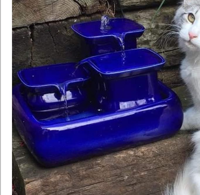 Ceramiczna fontanna dla kota miaustore kolor granatowy