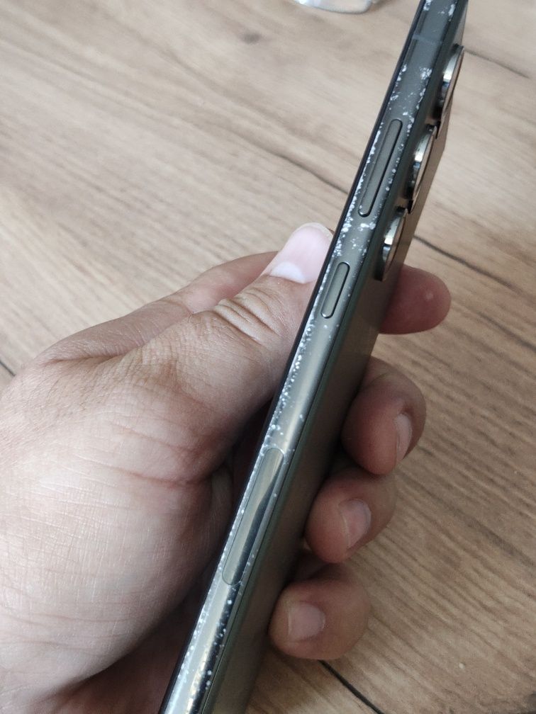 Samsung s23 ultra,8/256g заблокирован