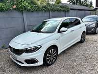Fiat Tipo LED Navi Kamera Climatronic PDC Skóra GrzFotele 1 Właś Bezwyp I rej 17