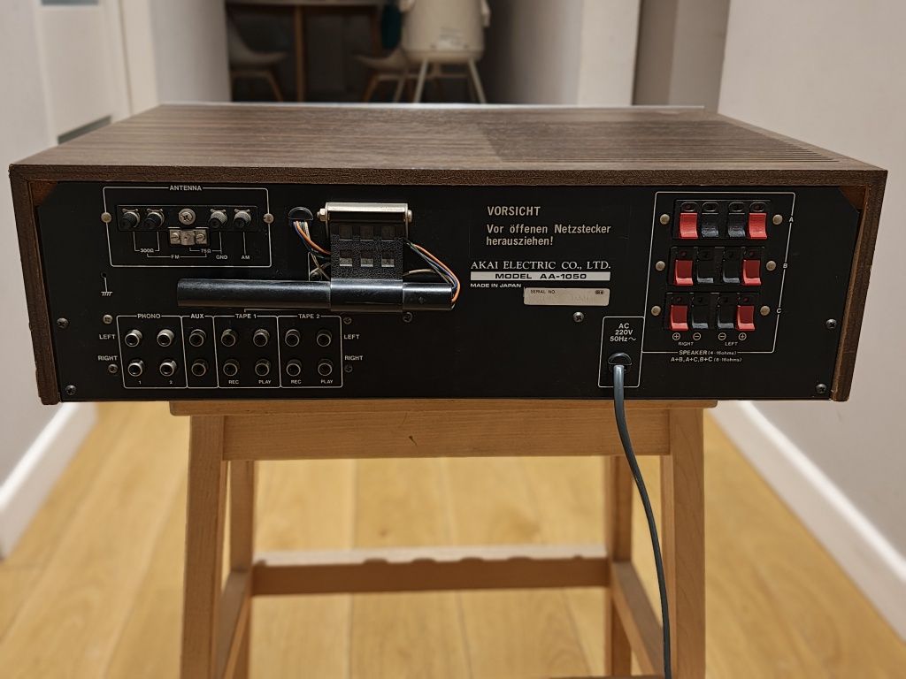 Akai AA-1050 fantastyczny wzmacniacz amplituner | TOTL serii