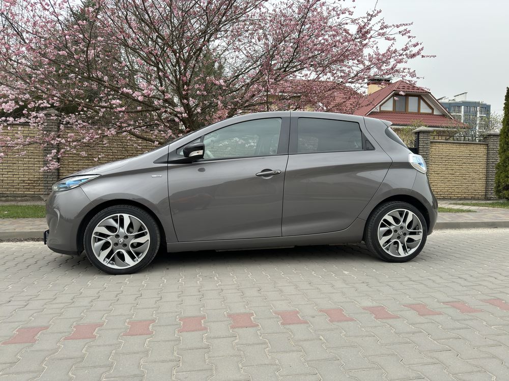 Renault zoe Bose