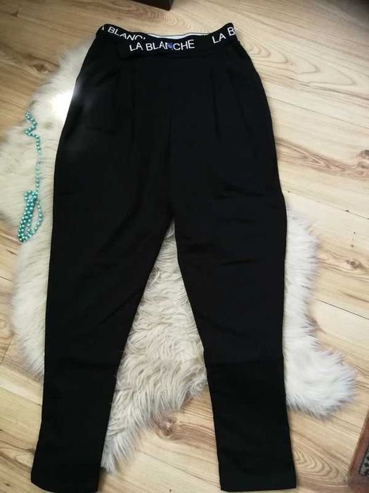 Spodnie dresowe kieszenie taśma