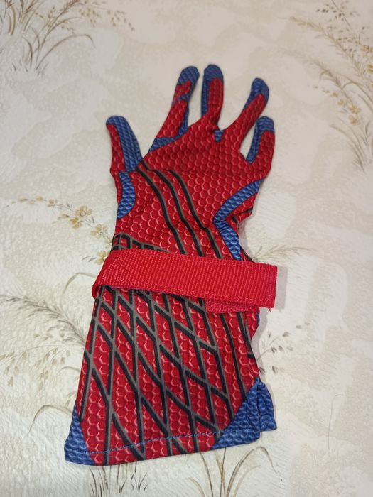 Перчатка человека паука с звуковыми эффектами Marvel Hasbro Spider Man