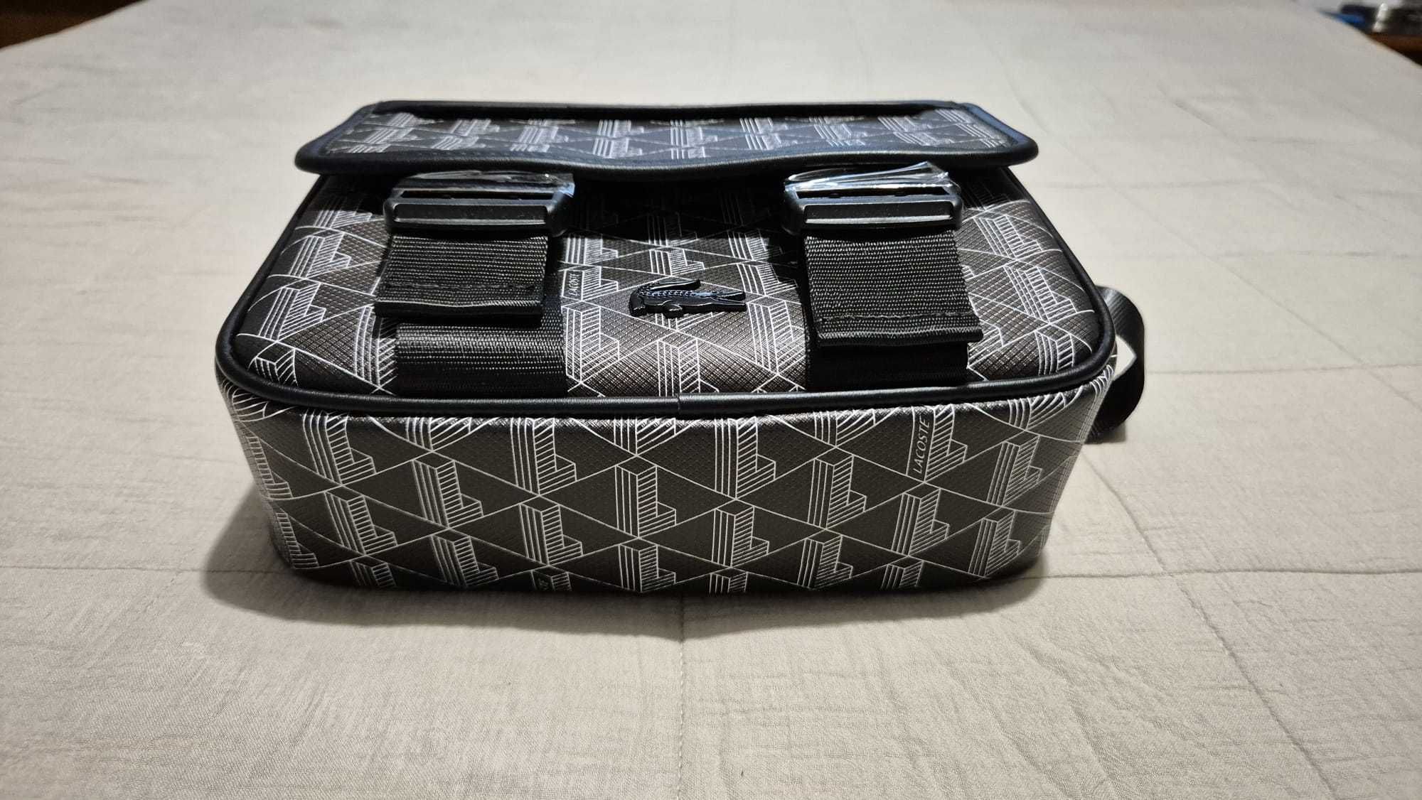 Bolsa / Mala a Tiracolo LACOSTE The Blend - Preta - nova