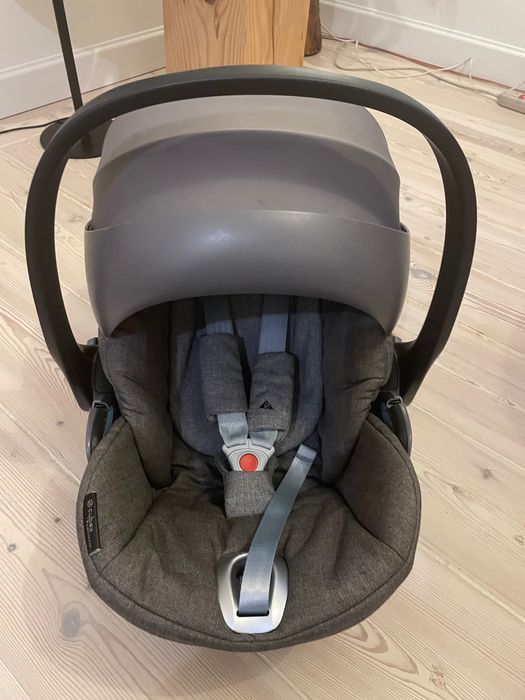 Fotelik Cybex Cloud Q [0-13kg] Manhattan grey SOFIX+wkładka niemowlęca