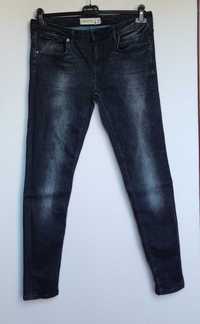 Spodnie Jeansy Dżinsy damskie czarne z przetarciami slim fit Rurki W33