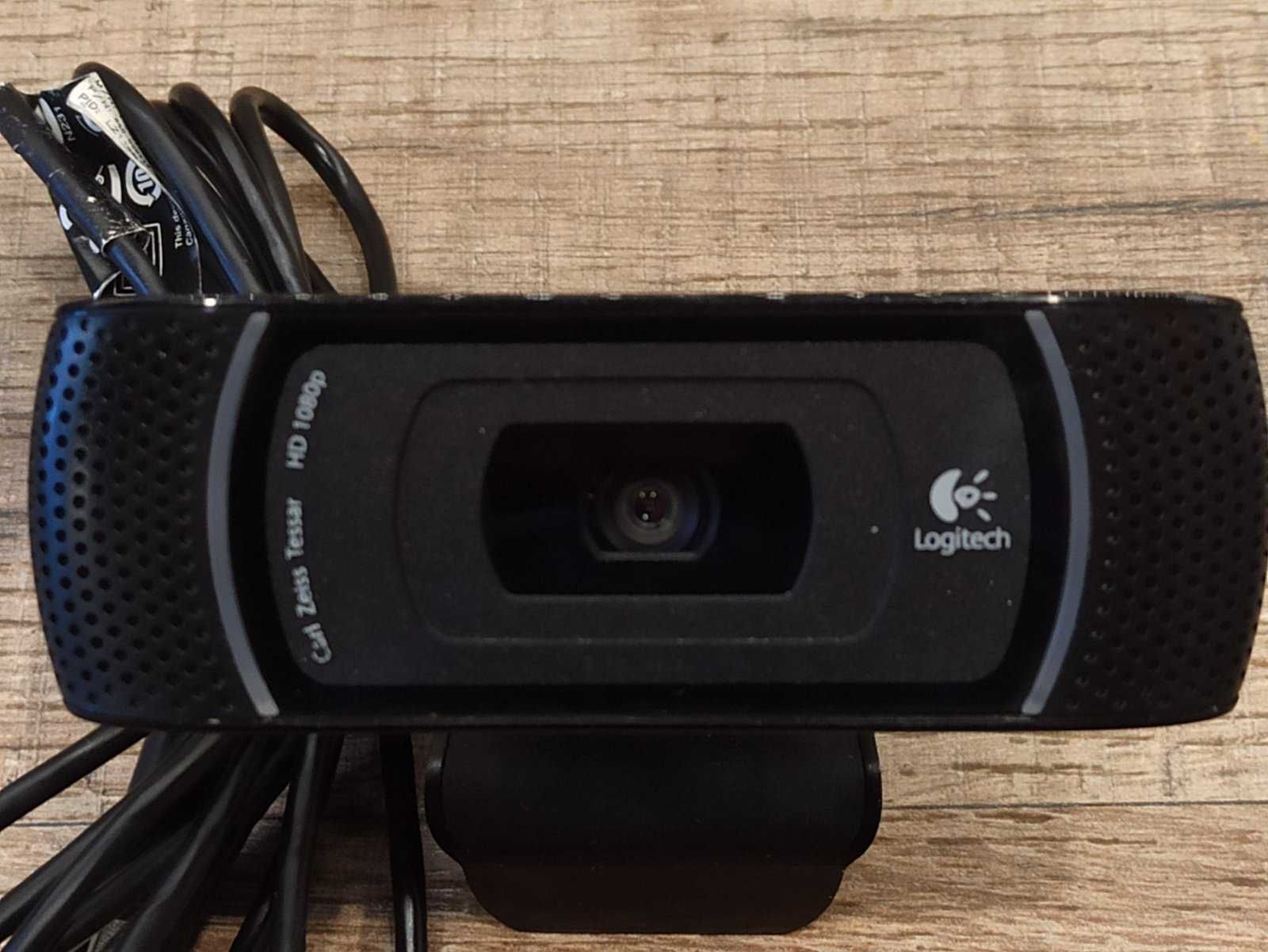 Веб-камера Logitech HD Pro Webcam C910 Carl Zeiss Tessar