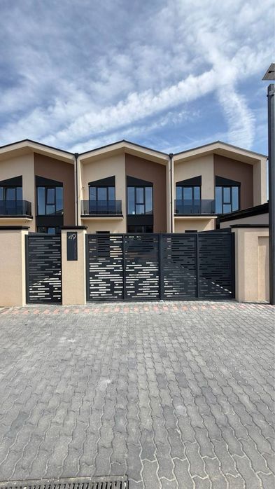 Продаж таунхаусу з каміном | New Village | Закрита територія