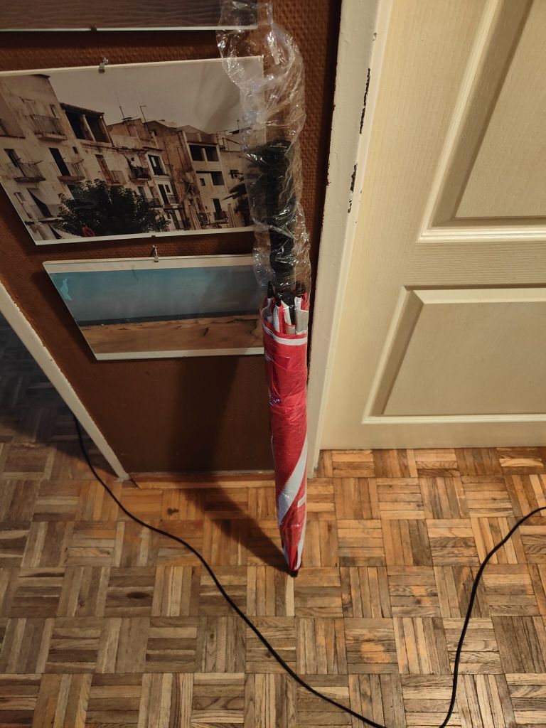 Parasol duzy przeciwdeszczowy i przeciwsłoneczny Emirates Airlines uni