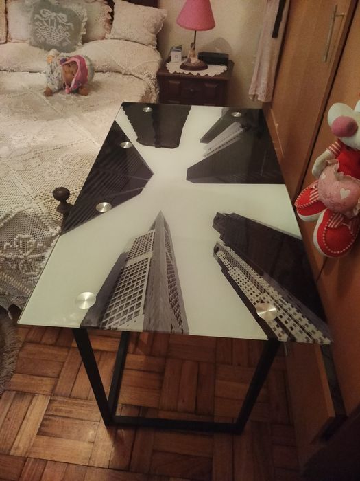 Mesa secretária tampo vidro