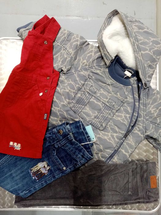 Roupa de bebé em lotes em 2a mão em bom estado