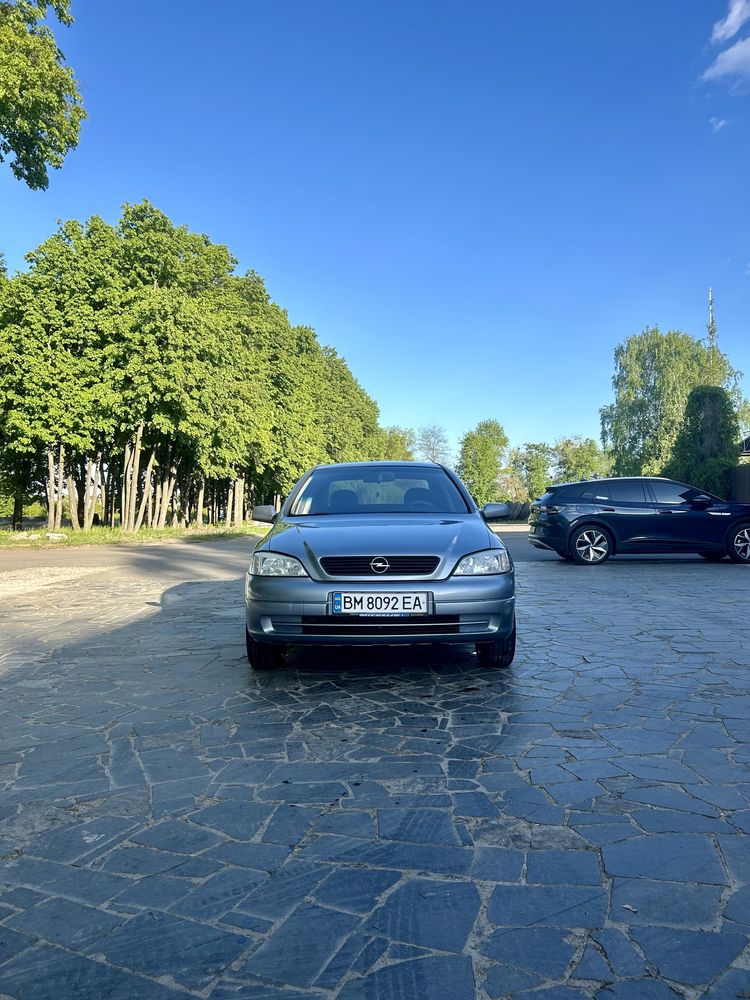 Opel Astra 1.4 бензин