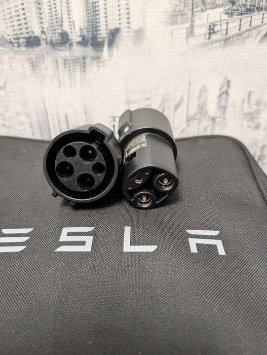 Оригінал перехідник J1772 Type 1 на Tesla