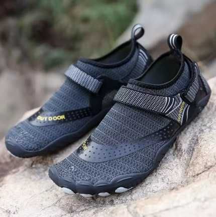 Sapatos p/ praia, anti peixe aranha, andar nas rochas Nº44 e Nº36