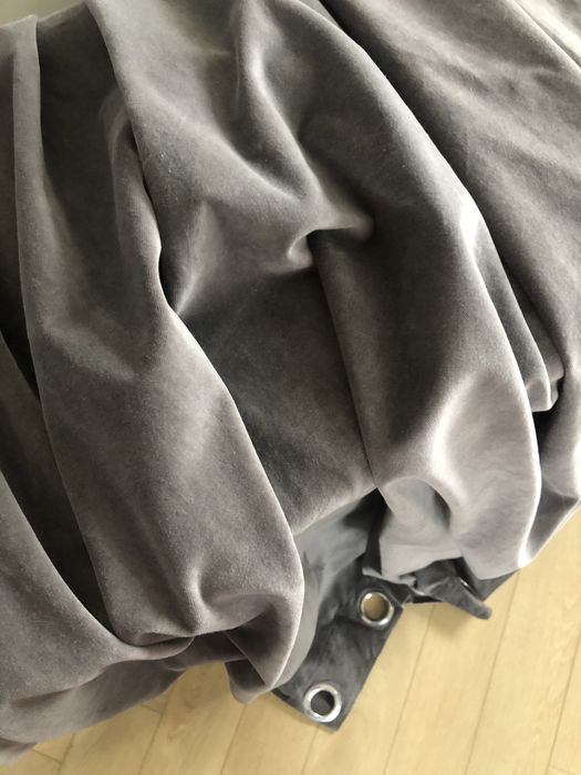 Szare welurowe zasłony IKEA SANELA 250 cm przelotki zacieniające 2 szt