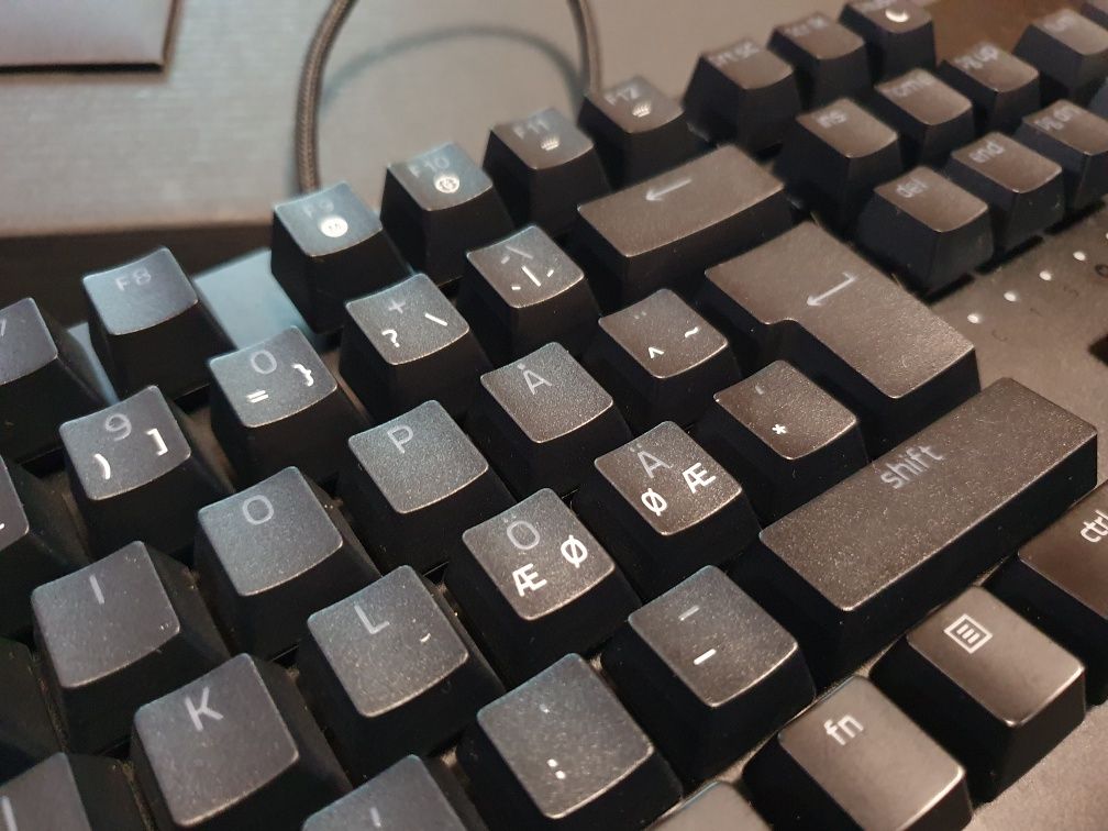 Teclado opto-mecânico Razer huntsman layout Nórdico