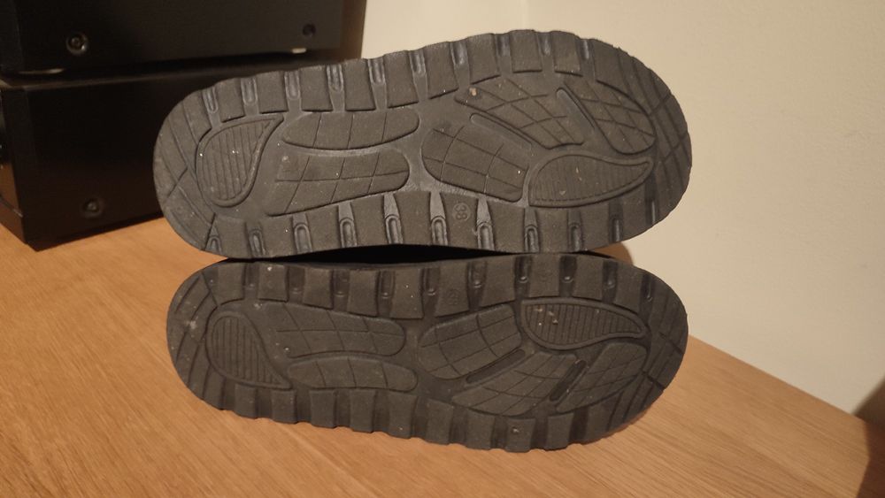 Botas pretas de inverno NOVAS