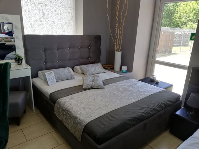 HIT !! Model łóżka Grey 160 x 200 z materacem i stelażem !!!