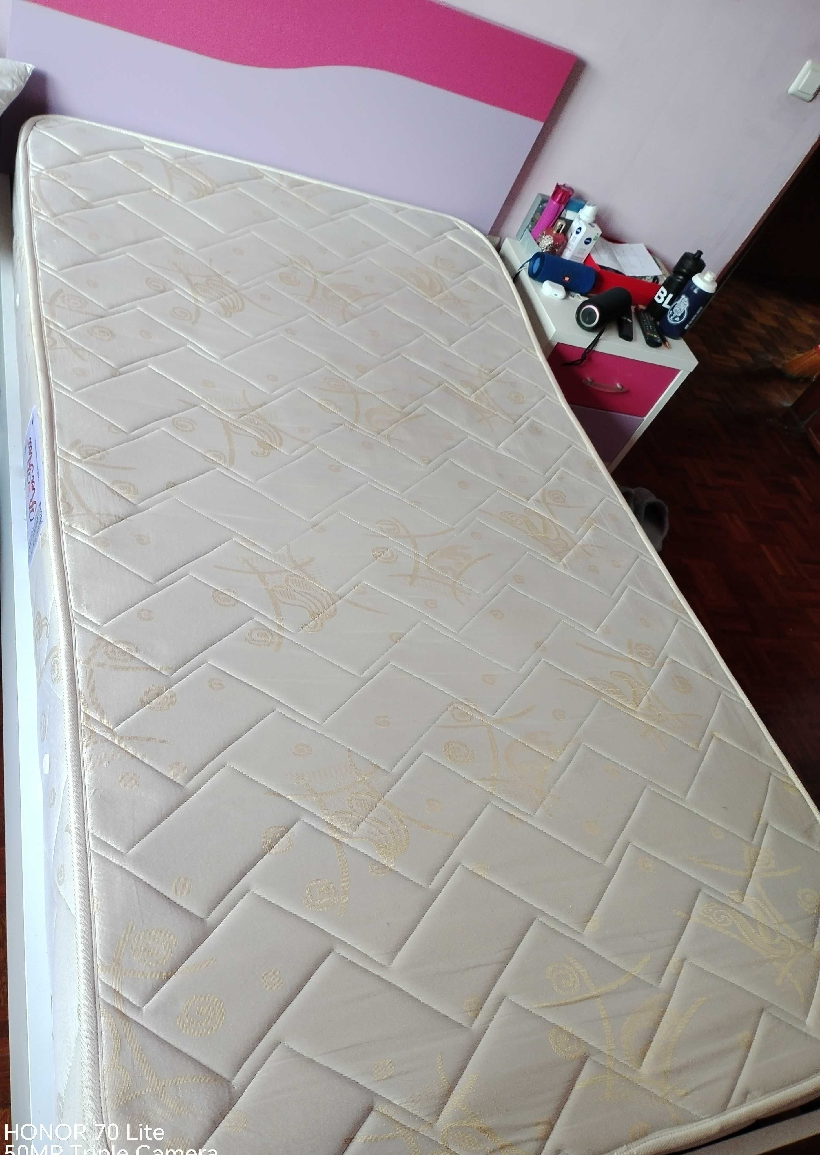 Mobília de quarto de solteiro completa