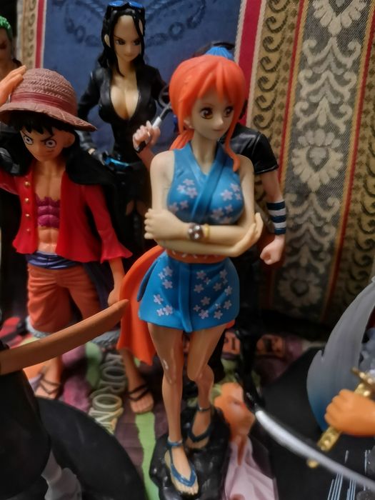 Figuras Anime série One Piece com cerca de 15 a 17cm como novas