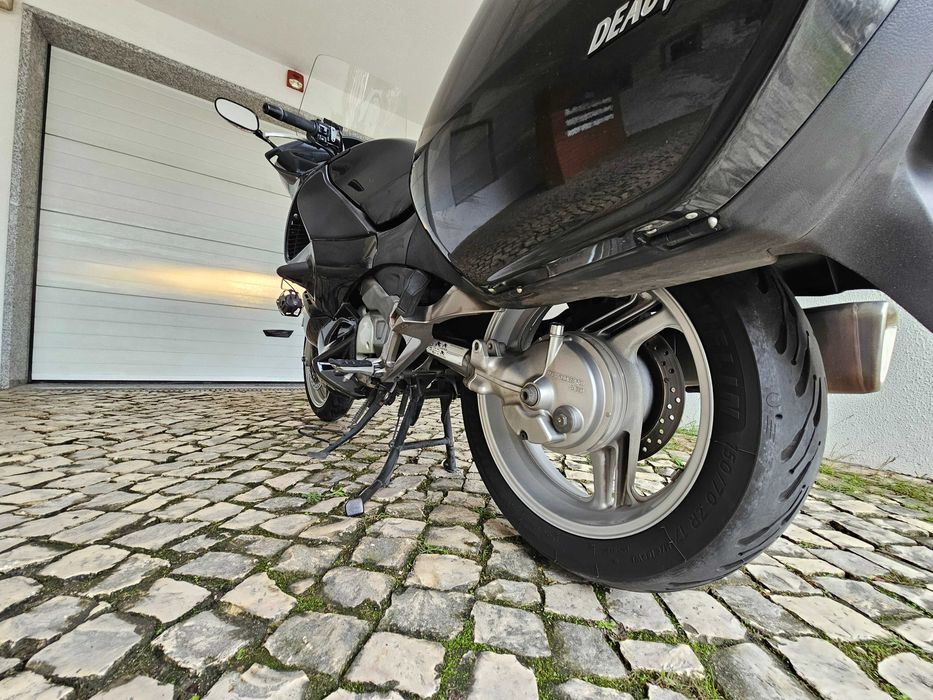 Honda Deuville NT 700 revisões feitas em concessionário oficial Honda