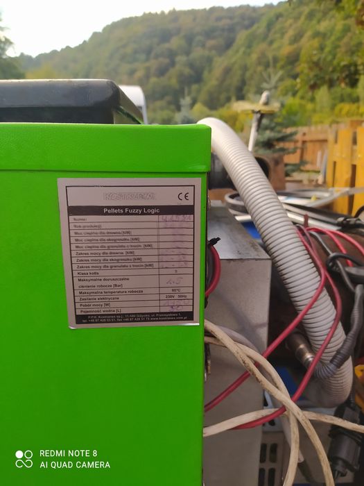 Piec zasypowy na eko groszek pellet i drzewo