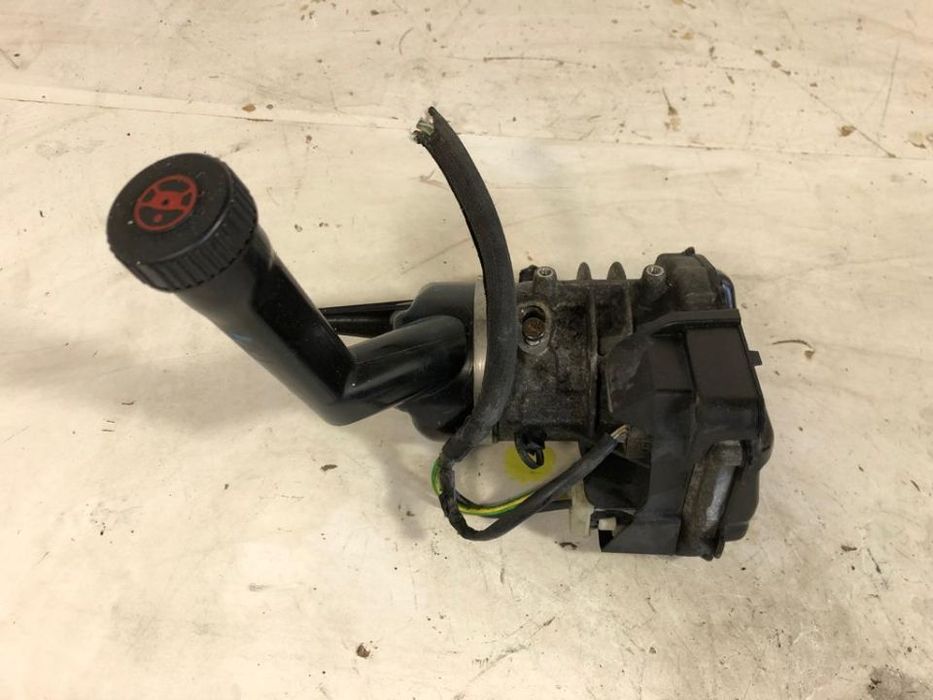 BERLINGO III PARTNER 3 POMPA WSPOMAGANIA