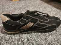 Buty  zamszowe rozmiar  40