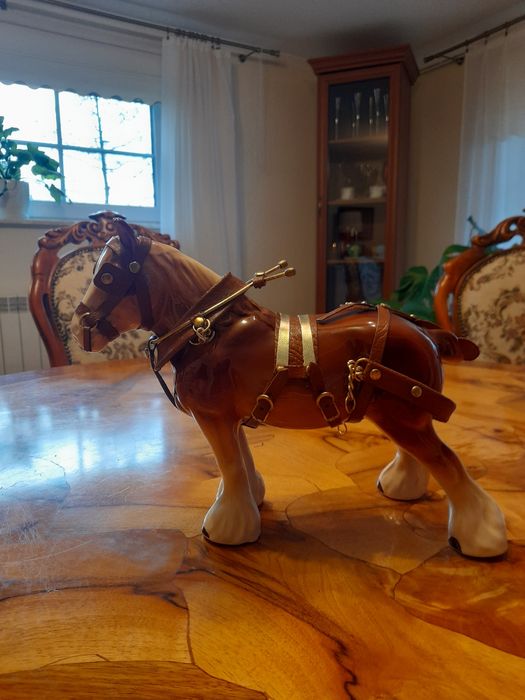 Sprzedam figurkę konia